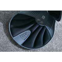 ドリームズ カム トゥルー 姿勢を正す 天使の椅子 黒 a2698010 1個（直送品）