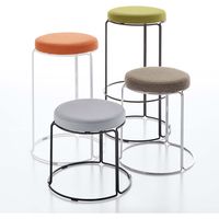 【組立設置込】コクヨ CK-750 ロースツール ライトオリーブ×ブラック CK-751E6GNQ4 1脚（直送品）