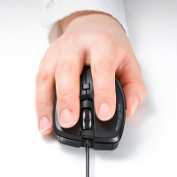 サンワサプライ　有線マウス　ブラック　Mサイズ　ブルーLED方式/5ボタン/エルゴノミクスデザイン/カウント切替ボタン付　MA-S1BK　1個　（直送品）