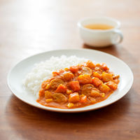 無印良品 素材を生かした 辛くない 国産りんごと野菜のカレー 180g（1人前） 1セット（2袋） 良品計画