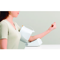 【アームイン式血圧計】オムロンヘルスケア 全自動血圧計 HEM-1000 ホワイト 1台