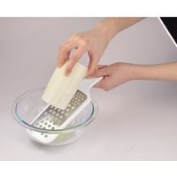 パール金属 愛着道具 エッチング軽い力で大根おろし器(ホワイト) 4976790283977 1個
