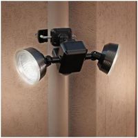 ムサシ フリーアーム式LEDセンサーライト 防雨型 ソーラー式タイプ 天井取付可 1.3W×2灯 220lm 白熱球30W相当 CSC-40（直送品）