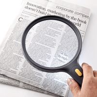 サンワダイレクト 手持ちルーペ（大型拡大鏡・LEDライト付・1.8倍＆5倍） 400-LPE001 1個（直送品）