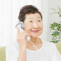 サンワダイレクト 電話機用スピーカー（受話音量増幅器・電話拡声器・ゴムバンド取付） 400-SP078 1個（直送品）