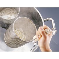 トーダイ UK 底平煮ざる/一体成形〈S〉木柄 9253471（直送品）