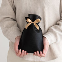 ヘッズ 不織布リボン付ギフトバッグーXS/ブラック 100枚（10枚×10セット）