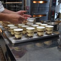 赤川器物製作所 18-8 ケーキバット アミ 17吋 77317 1個（直送品）