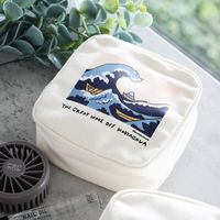 （世界の名作）スクエアポーチ 神奈川沖浪裏 LAKOLE/ラコレ