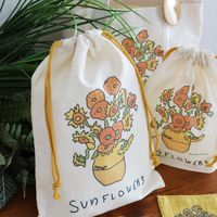 （世界の名作）巾着ポーチ（L） ひまわり LAKOLE/ラコレ