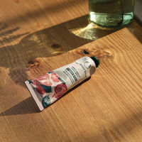 THE BODY SHOP（ザボディショップ） ハンドクリーム BR 30mL（香り：ブリティッシュローズ）