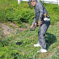 京セラ インダストリアルツールズ 京セラI EKM-2300LA エンジン式刈払機 1台（直送品）