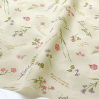 パッチワークコレクション 花柄×英字 プリント生地 ライトグリーン 巾約110cm×5mカット NCM11260-2E-5M（直送品）