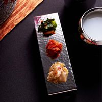 ヤマコー ステンレス槌目 高台盛皿 小 21597 1個（直送品）