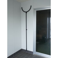 【さすまた】角利産業 さすまた こない手U型 ブラック 壁取付フック付 4857 1セット