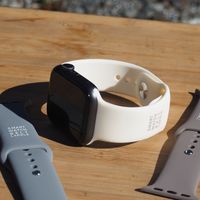 AppleWatchベルト（シリコン）38/40/41mm対応 アイボリー LAKOLE/ラコレ