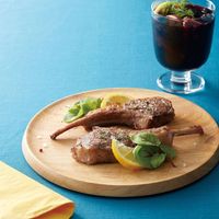 ヤマコー ラウンドウッドプレート M 32538 1枚（直送品）