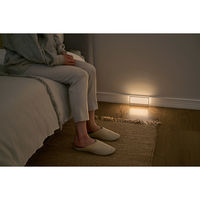 アイリスオーヤマ 乾電池式LEDセンサーライト パネルスタンドタイプ BSL-SMSP 1個（直送品）