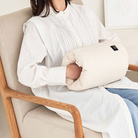 ライフオンプロダクツ あったかキルティングUSB給電式アームピロー アイボリー LCAWA011-IV 1台