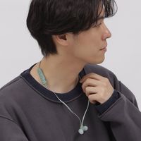 【LAKOLE/ラコレ】 左右一体型ワイヤレスイヤホン グリーン