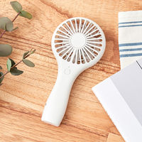 ライフオンプロダクツ 軽量スリムハンディファン リリーホワイト LCAF015-LW 1台