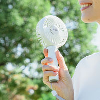 ライフオンプロダクツ 静音ハンディファン アロマトレイ付 リリーホワイト PR-F093-LW 1台