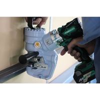 亀倉精機 亀倉 電動油圧式コードレスポートパンチャー RW-B2A 1台 598-1381（直送品）