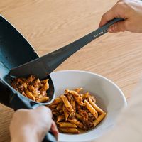 DEAN&DELUCA（ディーン&デルーカ） シリコンスパチュラ　チャコールグレー 4580379239936 1個