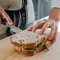 DEAN&DELUCA（ディーン&デルーカ） ブレッドナイフ ブラック 4956617248860 1個