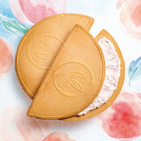 鎌倉白桃半月　5枚入 １箱  鎌倉座 贈答 個包装 おやつ ギフト スイーツ 和菓子 手土産 お土産 お返し ゴーフル