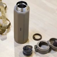 シービージャパン オクタワンタッチボトル460 ベージュ 4573306868996 1個（直送品）