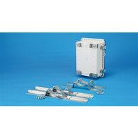 タカチ電機工業 ポール取付金具 SSKシリーズ (BCAP・BCPC・BCPK・BCAR・BCPRシリーズ用) SSK-210 1式(2個)（直送品）