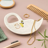 Hannah Turner トレイ Trinket Dish 動物 Swan 456537 1個（直送品）