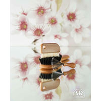 ギャラックス貿易 Redecker レデッカー ヘアブラシクリーナー 豚毛 454250 1個（直送品）