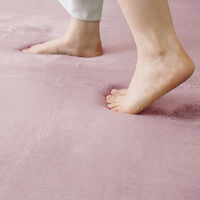 萩原 メレンゲタッチの洗える低反発ラグ 撥水機能付き 1850×2400mm アイボリー 240620667 1枚（直送品）