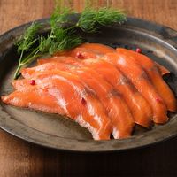オーシャンベスト カナダ産天然紅鮭スモークサーモン KTBS-003 1個（直送品）