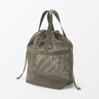 無印良品 立体メッシュ持ち手付き巾着 カーキ Ｍ 約３３×１３×３１ｃｍ 良品計画