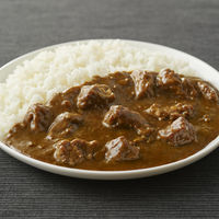 無印良品 不揃いの牛肉でつくった焙煎スパイスの大盛りカレー ３００ｇ（１人前） 良品計画