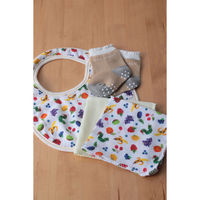 ウェーブ ギフトBOX はらぺこあおむし スタイ ハンカチ ソックス フルーツ サファリ 482567 1個（直送品）