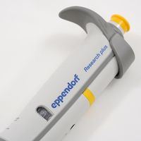 アズワン マイクロピペット(リサーチプラスF・容量固定タイプ) 25μL JCSS校正証明書付 2-4631-23-24 1本（直送品）