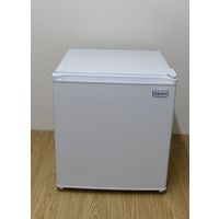 エスケイジャパン 1ドア冷蔵庫45L SR-A50（直送品）
