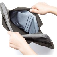 サンワサプライ 衝撃吸収PCケース 15.6型ワイド ブラック IN-MF15BK 1個