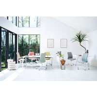 【組立設置込】コクヨ ファブレ タスクチェア 肘付 ストライプ ブラックシェル アルミ脚 ライトグレー 1脚（直送品）