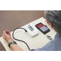 エー・アンド・デイ Bluetooth（R）内蔵血圧計 UA-651BLE Plus UA-651LB-JC11 1台