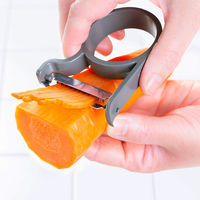 レイエ 軽い力でスーッと切れる 千切りピーラー グレー 日本製 1個 オークス