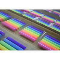 ダストレス蛍光チョーク　DCK-6-6C　1箱（6本入）　日本理化学工業