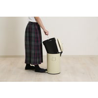 不二貿易 スチール ラウンドペダルペール 12L アイボリー 34742 1個