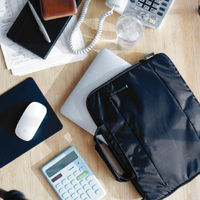 パソコンケース PCバッグ ～13.3インチ 取っ手付 軽量 撥水 高耐久 小物入れ ブラック BM-IBLW13BK エレコム 1個（直送品）