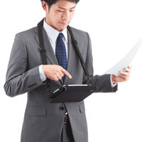 サンワサプライ ショルダーベルト付き7~8インチタブレットPCケース(耐衝撃タイプ) PDA-TAB9SG 1個