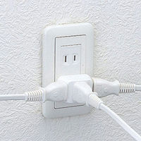 サンワサプライ トリプルタップ TAP-AC3N 1個